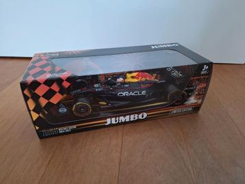 Max Verstappen -  Red Bull racing RB19 - Bburago 1:24 beschikbaar voor biedingen