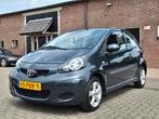 Toyota Aygo 1.0 12V Vvt-i 3DRS 2011 Grijs Airco CV Apk, Voorwielaandrijving, Stof, Euro 6, 4 stoelen
