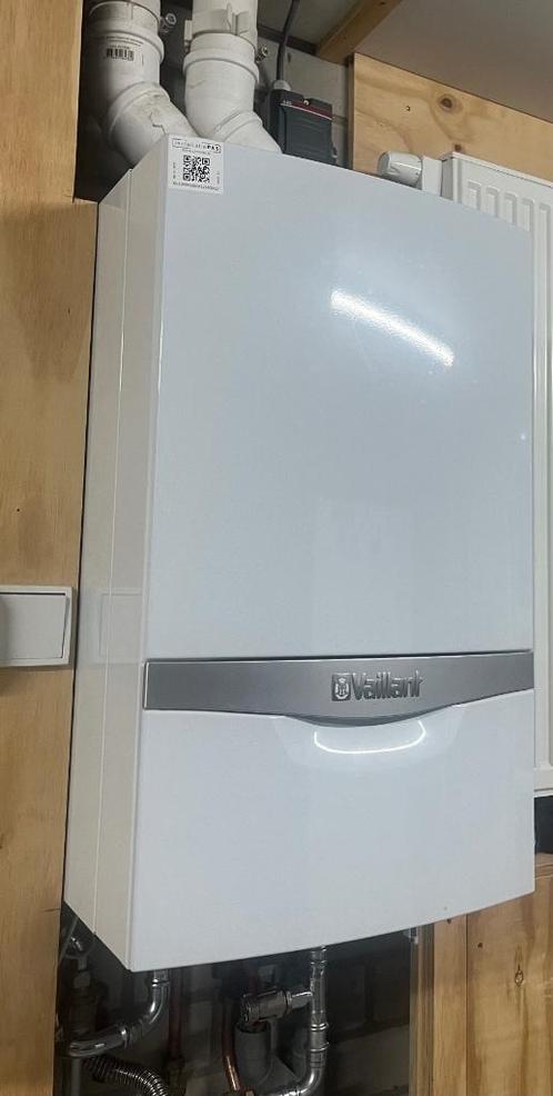 Vaillant ecotec plus 35/38 cw5+ & Vaillant Calormatic 450, Doe-het-zelf en Verbouw, Verwarming en Radiatoren, Gebruikt, Cv-ketel of Combi-ketel