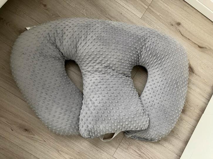 Twinthings Voedingskussen - Grijs, Kinderen en Baby's, Babydragers en Draagdoeken, Zo goed als nieuw, Overige typen, Buik, Rug of Zij