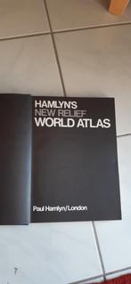 Hamlyn's New Relief World Atlas, Overige typen, Ophalen of Verzenden, Zo goed als nieuw, Wereld