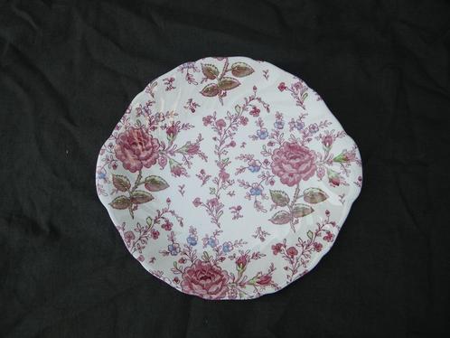 Johnson Brothers ROSE CHINTZ  Puntgave koekschaal 26 x 24 cm, Huis en Inrichting, Keuken | Servies, Zo goed als nieuw, Aardewerk