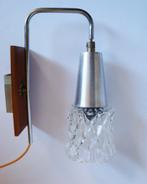 vintage wandlamp teak hout, glas, chroom, fleur du lys., Ophalen of Verzenden, Gebruikt, Metaal, Vintage