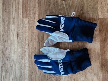 Viking schaatshandschoenen beschikbaar voor biedingen