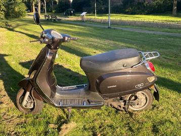 Elektrische scooter met garantie beschikbaar voor biedingen