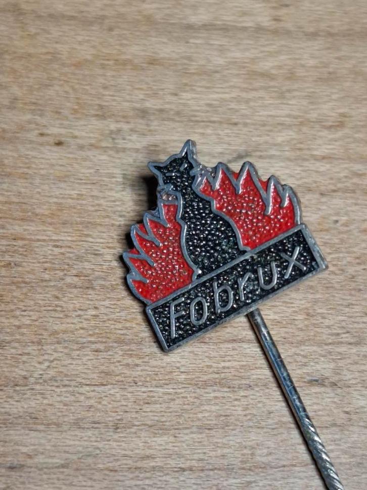 FOBRUX speldje, Verzamelen, Speldjes, Pins en Buttons, Gebruikt, Ophalen of Verzenden