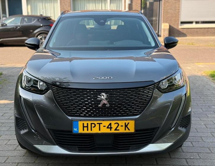 Peugeot 2008 1.2 PureTech 2022 Grijs Automaat Benzine, Auto's, Peugeot, Bedrijf, 360° camera, ABS, Achteruitrijcamera, Airbags