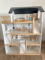 XL Houten Poppenhuis Petit Amelie |incl. meubelset-poppetjes, Ophalen, Zo goed als nieuw