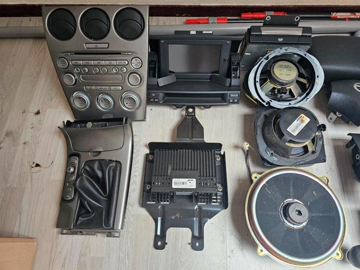 Bose audio met navigatie Mazda 6 (2002-2006), Auto-onderdelen, Elektronica en Kabels, Mazda, Gebruikt, Ophalen of Verzenden