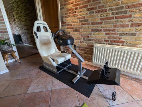 Playseat Evolution Wit Thrustmaster T300 RS GT Racestuur, Computers en Software, Joysticks, Zo goed als nieuw, Ophalen of Verzenden
