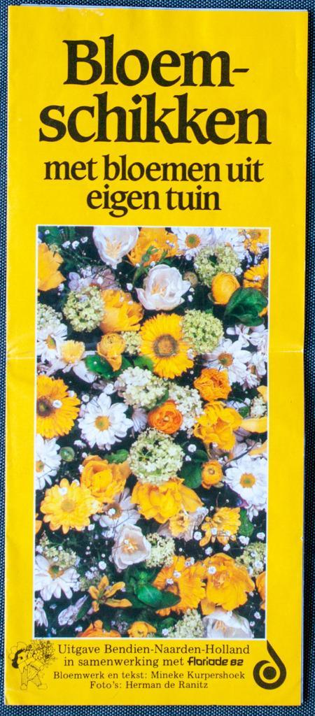 Bloemschikken met bloemen uit eigen tuin, Boeken, Wonen en Tuinieren, Gelezen, Bloemschikken, Groendecoratie, Ophalen of Verzenden