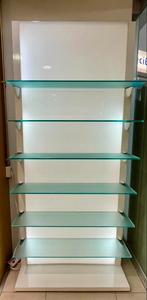 Verlichte Wand productdisplay vitrine beautysalon spa, Ophalen, Met plank(en), Productdisplay, beautysalon, kapsalon, spa, 200 cm of meer