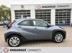 Toyota Aygo X 1.0 VVT-i S-CVT Play Automaat (BOVAG/RIJKLAARP, Auto's, 12 maanden, Stof, Gebruikt, Zwart