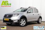 Dacia Sandero 0.9 TCe Stepway Lauréate Trekhaak Navigatie A, Voorwielaandrijving, Stof, Gebruikt, Met garantie (alle)