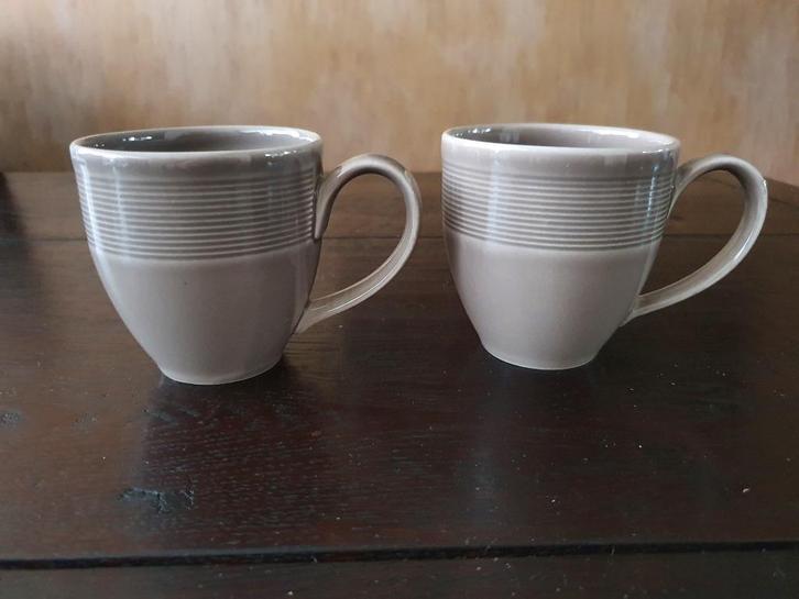 MOKKEN   (2 stuks), Huis en Inrichting, Keuken | Servies, Gebruikt, Ophalen of Verzenden