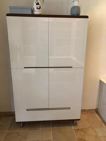 Delato Quarto - Italiaanse design buffetkast – notenhout beschikbaar voor biedingen