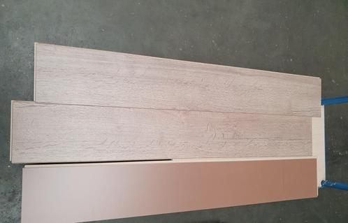 12 m2 nieuwe laminaat Egger EHL146 Natural Elva Oak, Huis en Inrichting, Stoffering | Vloerbedekking, Nieuw, Laminaat, 10 tot 25 m²