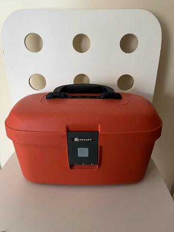 Delsey Beautycase met cijferslot - Ede beschikbaar voor biedingen