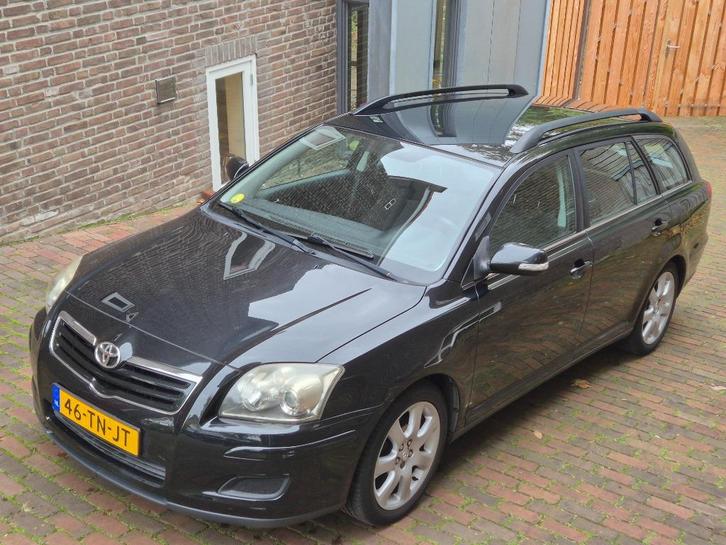 Toyota Avensis 1.8 16V Vvt-i Wagon 2007 Zwart Metallic, Auto's, Toyota, Particulier, Avensis, Trekhaak, Benzine, C, Stationwagon