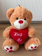 Nieuwe grote beer (35cm) met een hartje, Verzamelen, Beren en Cherished Teddies, Verzenden, Zo goed als nieuw, Stoffen beer, Overige merken