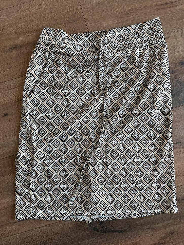 2 Travel rokjes maat M Savinni, Kleding | Dames, Rokken, Zo goed als nieuw, Zwart, Boven de knie, Ophalen of Verzenden