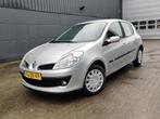 Renault Clio 1.2 TCE Dynamique S, Origineel Nederlands, Te koop, Zilver of Grijs, 5 stoelen