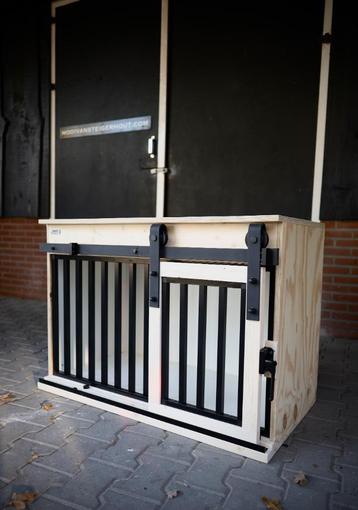 houten hondenbench + schuifdeur (DIRECT LEVERBAAR!) beschikbaar voor biedingen