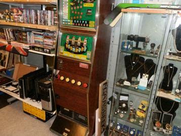 Speelautomaat gokkast vintage old school beschikbaar voor biedingen