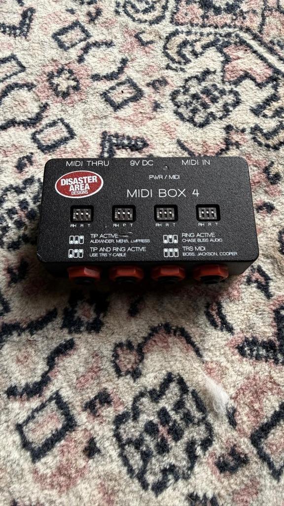 Disaster Area MIDI BOX 4, Muziek en Instrumenten, Effecten, Zo goed als nieuw, Overige typen, Ophalen of Verzenden