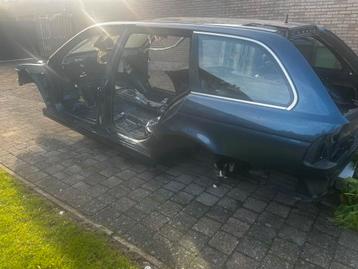 Gratis BMW E39 Touring chassis beschikbaar voor biedingen