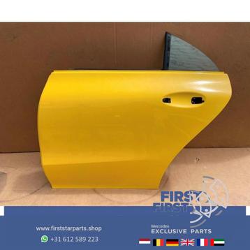 W118 C118 X118 CLA DEUR PORTIER GEEL COMPLEET LINKSACHTER Me beschikbaar voor biedingen