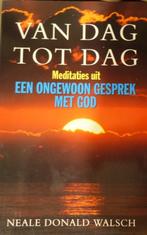 Van dag tot dag - Neale Donald Walsch:, Gelezen, Achtergrond en Informatie, Ophalen of Verzenden, Spiritualiteit algemeen