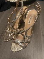 Guess Hakken Maat 39, Kleding | Dames, Schoenen, Ophalen of Verzenden, Gedragen, Overige kleuren, Pumps