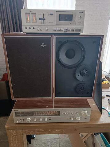 Philips stereoset 793 reciever, speakers en N2534 tape deck beschikbaar voor biedingen