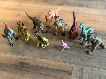 Z.g.a.n. 10 stuks Dino’s beschikbaar voor biedingen