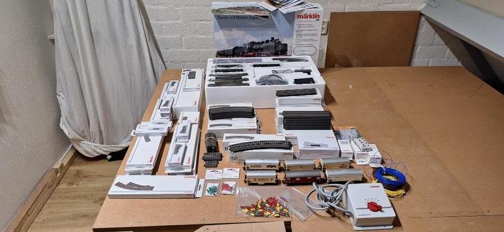 Marklin H0 treinbaan digitaal, extra rails en wissels, Hobby en Vrije tijd, Modeltreinen | H0, Zo goed als nieuw, Treinset, Wisselstroom