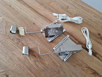 Lampjes kleerkast - Set van 2 beschikbaar voor biedingen