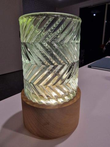Glazen vaasje met ledverlichting op baterijen 15 cm beschikbaar voor biedingen