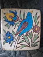 Antieke Perzische tegel met vogel, Ophalen of Verzenden