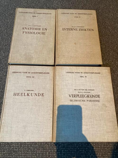 Leerboek Ziekenverpleging - set, Boeken, Studieboeken en Cursussen, Gelezen, Niet van toepassing, Beta, Ophalen of Verzenden