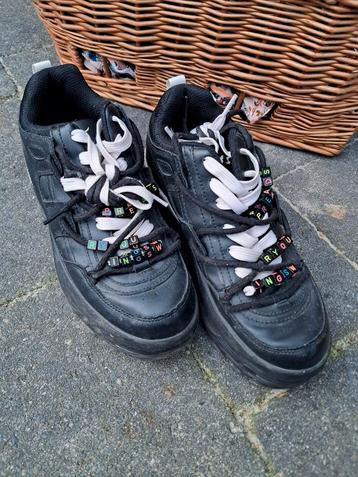 Zwarte Sneakers Maat 38 voor stoere meiden hoge zool  beschikbaar voor biedingen
