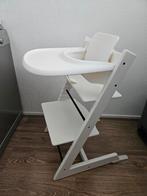 Witte Stokke Tripp Trapp met Tafelblad & Verkleiner, Kinderen en Baby's, Kinderstoelen, Ophalen of Verzenden, Gebruikt, Meegroeistoel