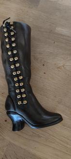 Jony Boots Engels aardewerk laars, Antiek en Kunst, Ophalen of Verzenden