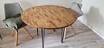 Unieke ronde tafel - Teakhout - 110D x 70H, Ophalen, Zo goed als nieuw, Vier personen, 100 tot 150 cm