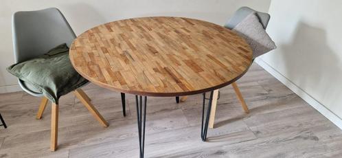 Unieke ronde tafel - Teakhout - 110D x 70H, Huis en Inrichting, Tafels | Eettafels, Zo goed als nieuw, 100 tot 150 cm, 100 tot 150 cm
