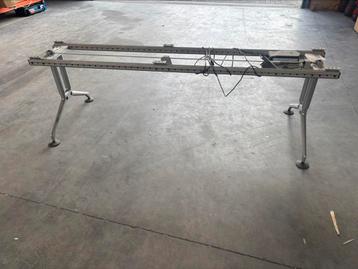 Vitra ad hoc 7x refurbished elektrisch bureauframe beschikbaar voor biedingen