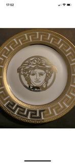Set van 6 nieuwe grote  borden.( 23cm.) wit en goud., Huis en Inrichting, Nieuw, Ophalen of Verzenden, Glas, Bord(en)