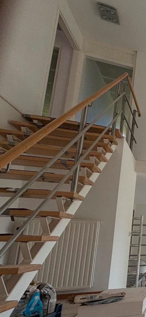 RVS trapleuning met beuken bovenstuk - Prachtige staat!, Doe-het-zelf en Verbouw, Ladders en Trappen, Zo goed als nieuw, Trap