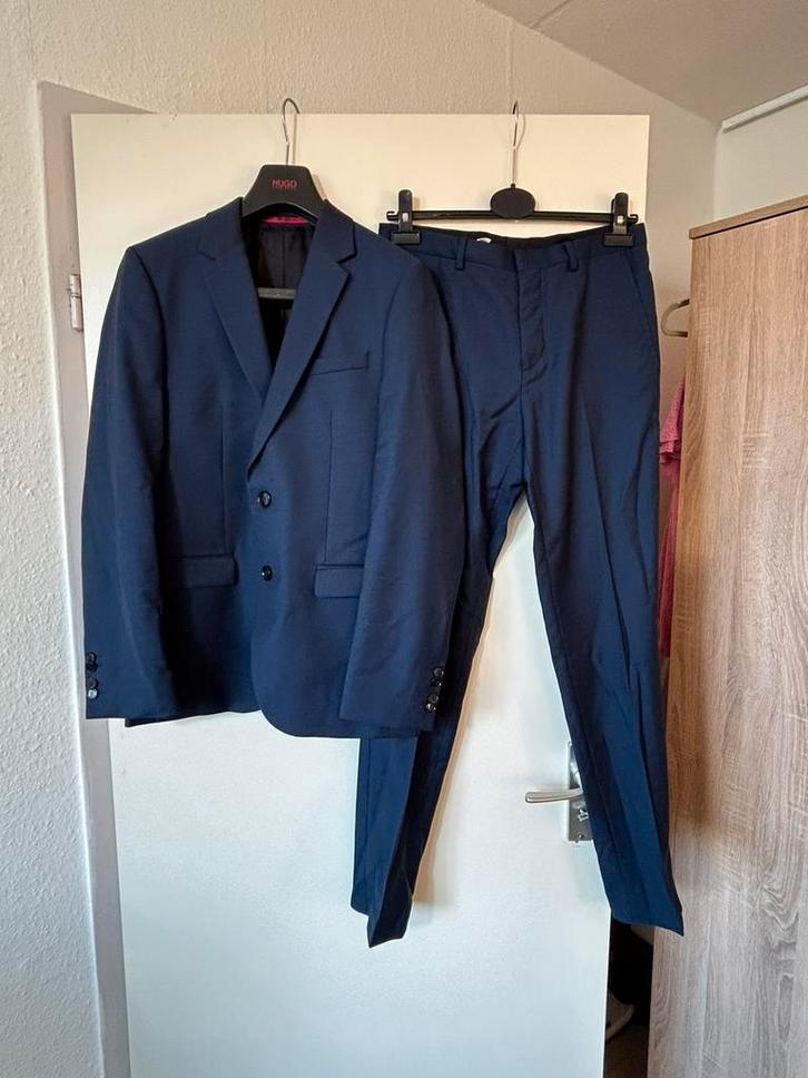 Hugo boss pak met hoes (echte), Kleding | Heren, Kostuums en Colberts, Zo goed als nieuw, Blauw, Ophalen of Verzenden