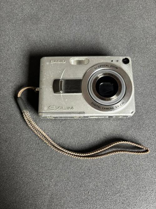 Casio Exilim EX-Z30 – zilver, Audio, Tv en Foto, Fotocamera's Digitaal, Zo goed als nieuw, Compact, Overige Merken, Ophalen of Verzenden